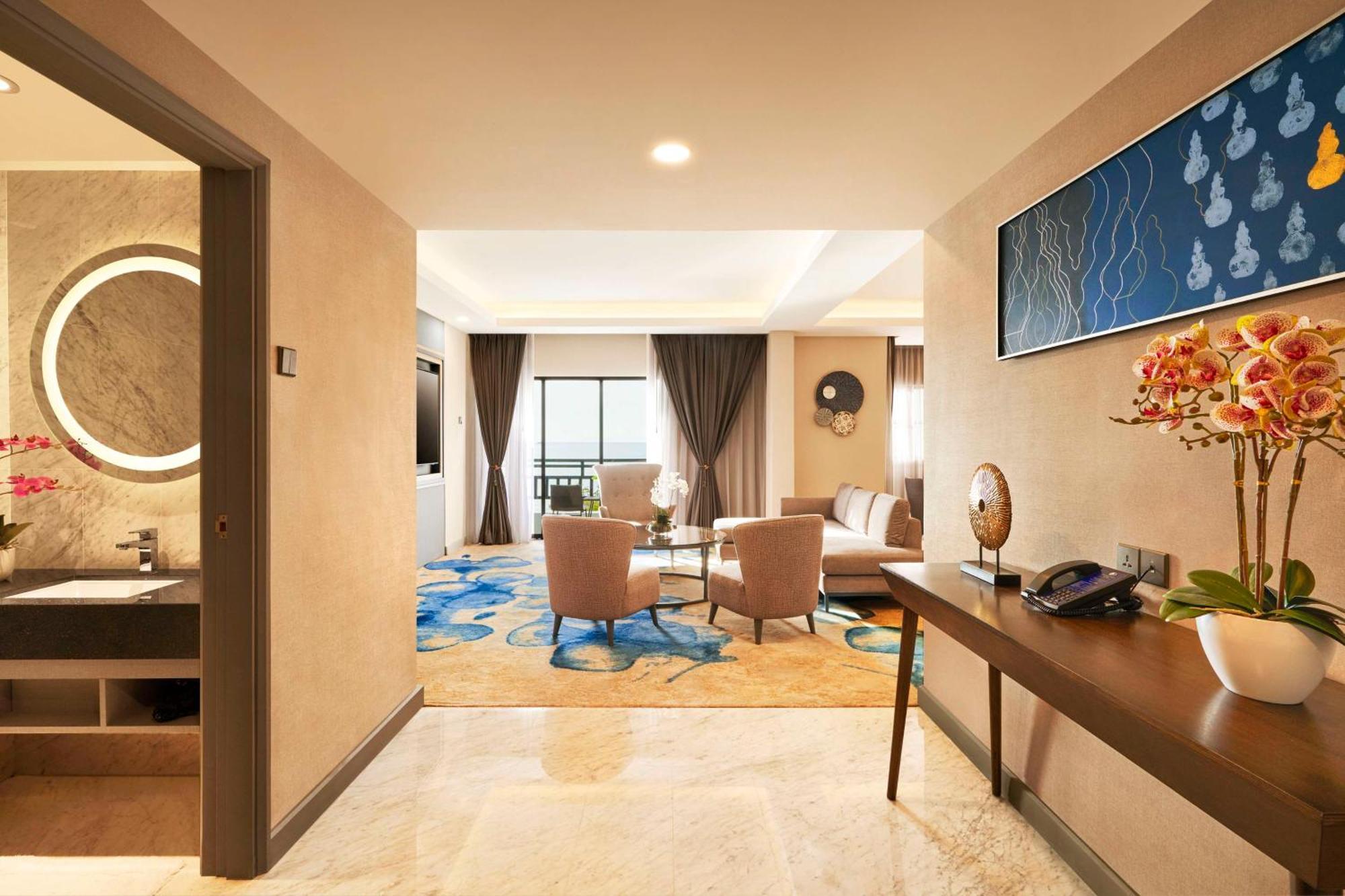Doubletree By Hilton Damai Laut Hotell Lumut Exteriör bild