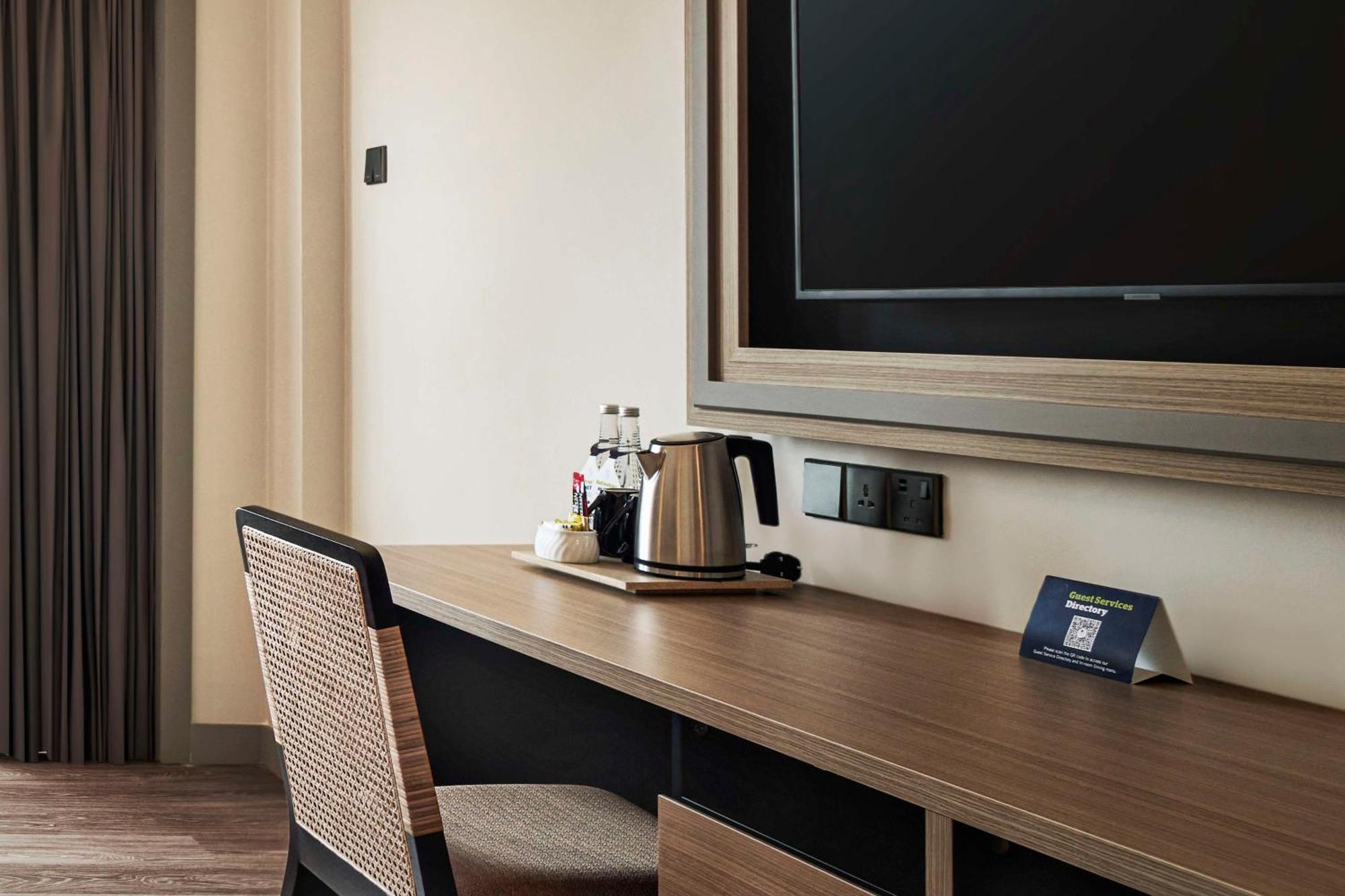 Doubletree By Hilton Damai Laut Hotell Lumut Exteriör bild